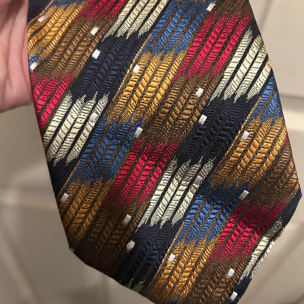 The DeSantis Collection Multicolor herringbone Striped Tie with white dots - Picture 2 of 8